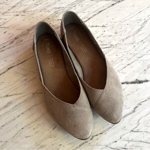 Toms ballet flats with pointed toe